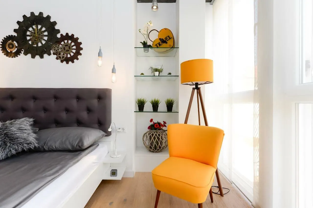 Deluxe Apartments Santa Lucia