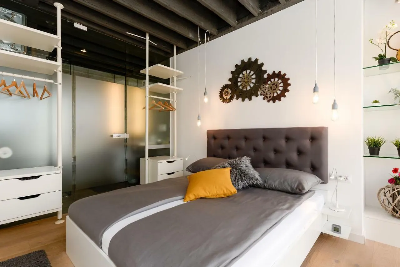 Deluxe Apartments Santa Lucia